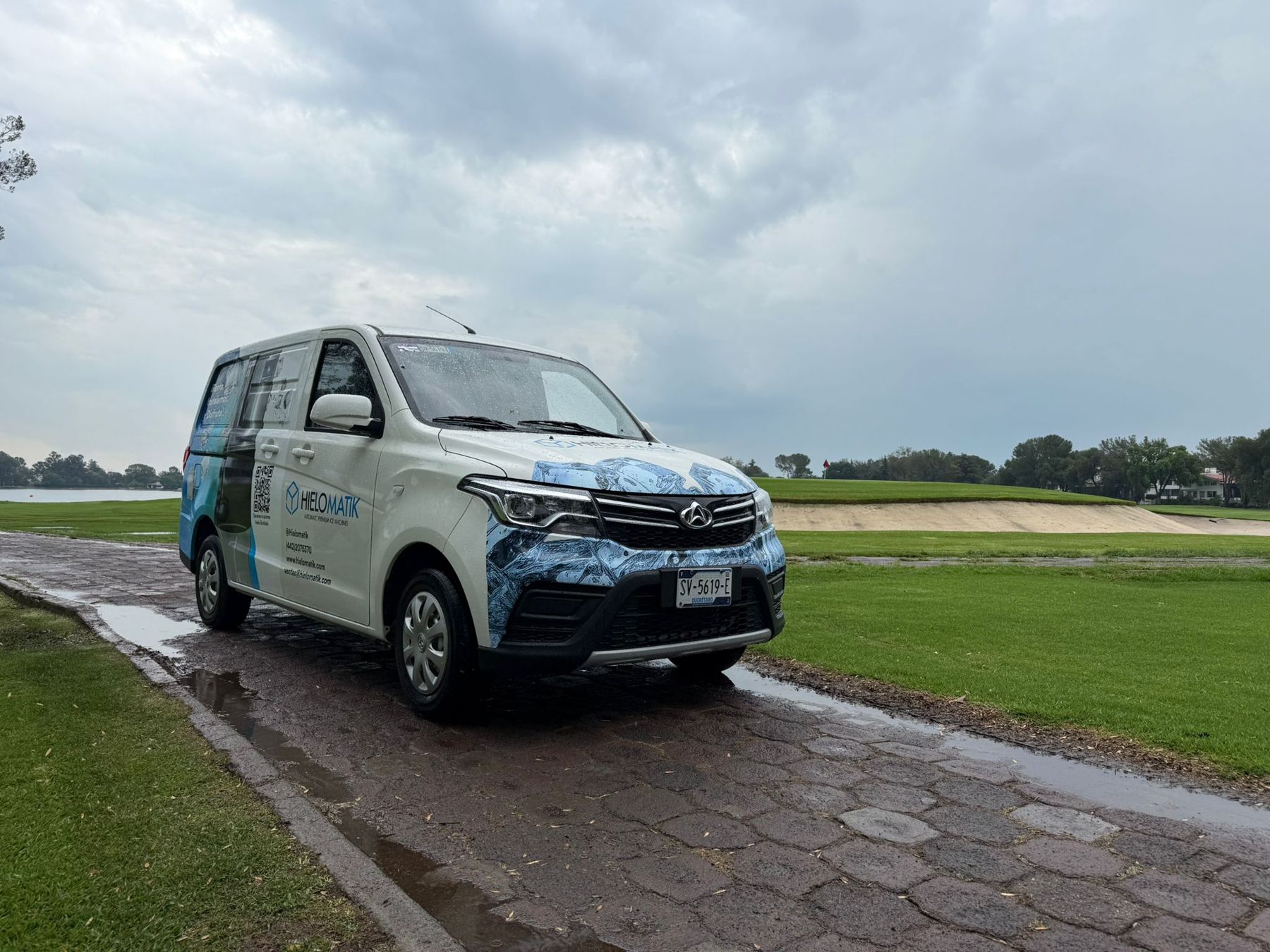 Camioneta de servicio Hielomatik